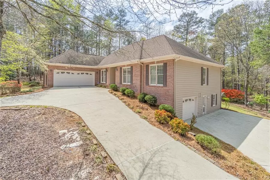 6311 Trudy Drive, Flowery Branch, GA 30542