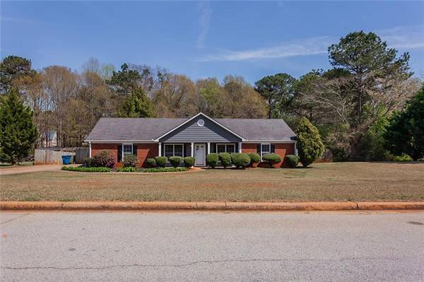 65 Springfield DR, Covington, GA 30016