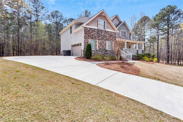 25 Cornish Creek LN, Covington, GA 30014