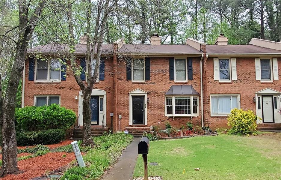 926 Chippendale LN, Norcross, GA 30093