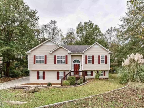 Commerce, GA 30529,221 Glenn Fuller CIR