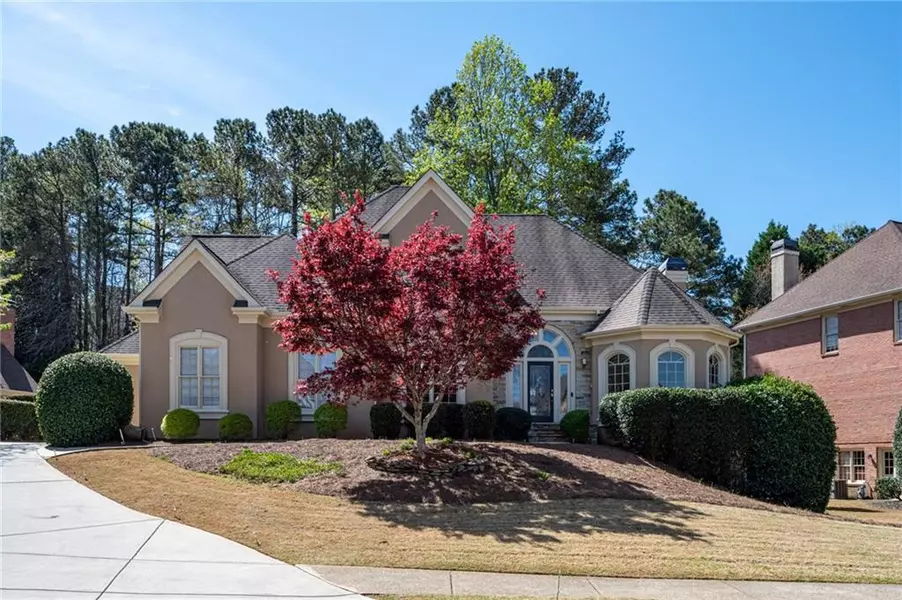 9170 Nesbit Lakes DR, Alpharetta, GA 30022