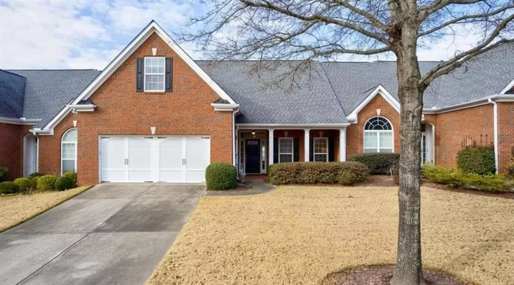 5330 Villa Lake Court, Suwanee, GA 30024