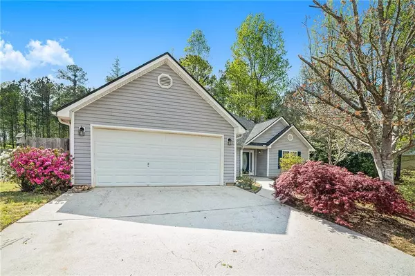 415 Paradise XING, Douglasville, GA 30134