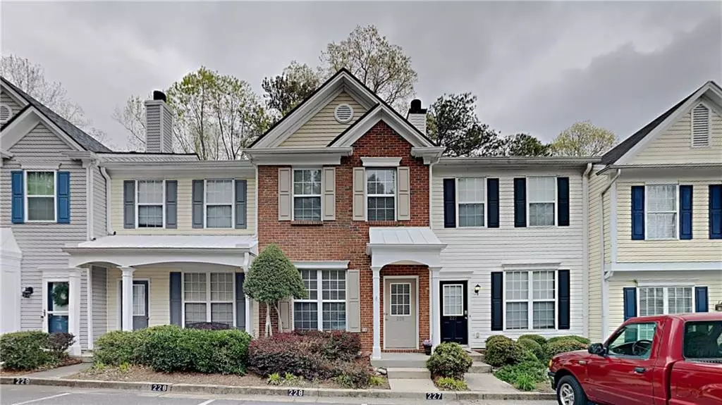 228 Buckland DR, Alpharetta, GA 30022