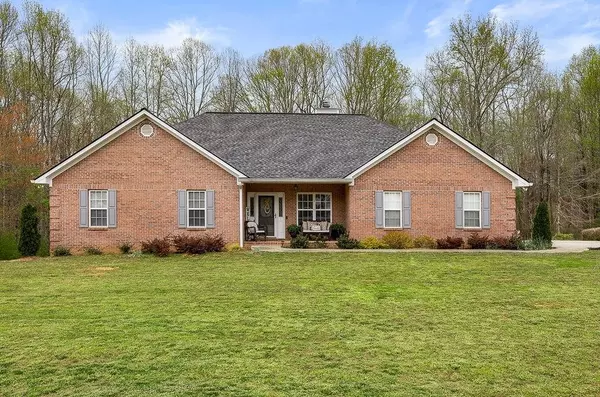 4114 Ponderosa LN, Gainesville, GA 30506