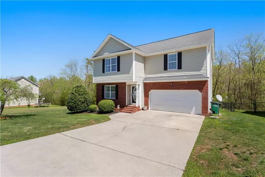 309 Fieldstone DR, Ringgold, GA 30736