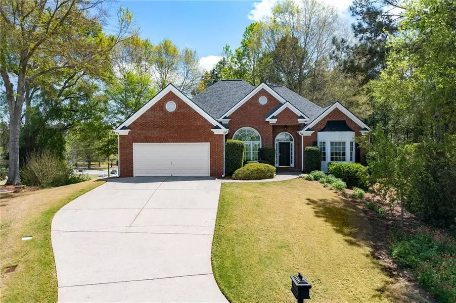 1 Stratford LN, Cartersville, GA 30120