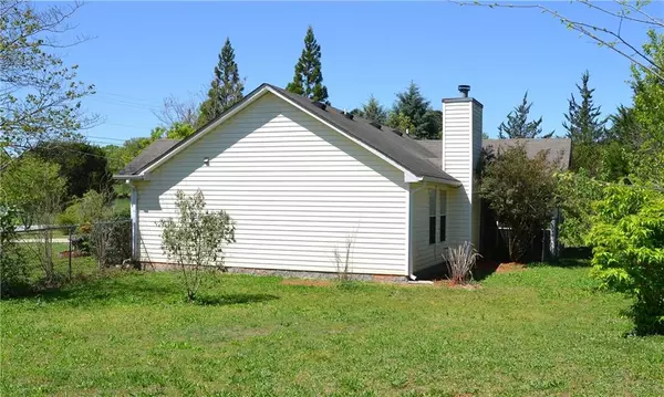 Locust Grove, GA 30248,609 Coan DR