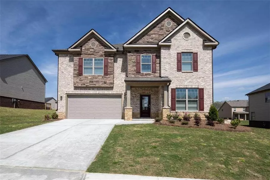 678 Blue Juniper CIR, Loganville, GA 30052