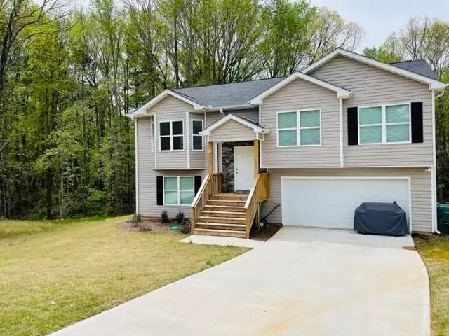 359 Conner CT, Social Circle, GA 30025