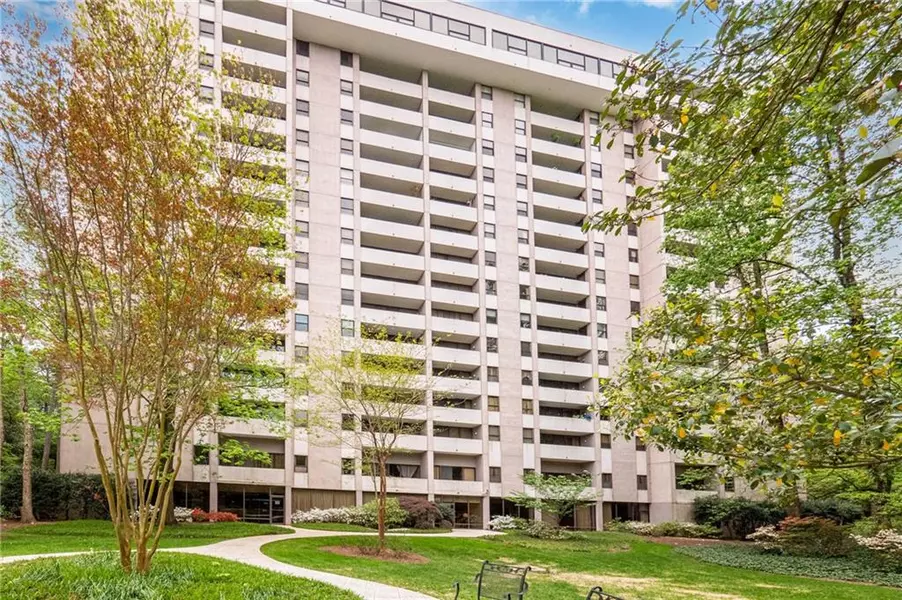 3530 Piedmont Rd NE #2i, Atlanta, GA 30305