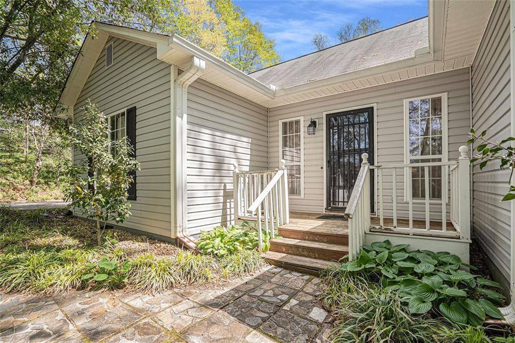 Clarkesville, GA 30523,132 SPRINGWOOD DR