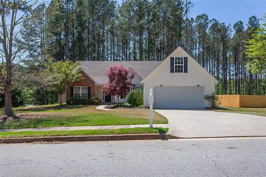 100 LAUREL LN, Social Circle, GA 30025