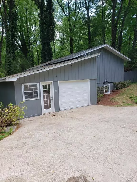 383 Apache TRL NE, Marietta, GA 30060