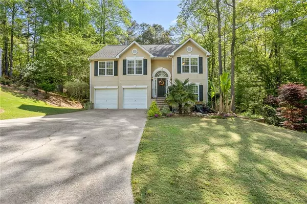 1643 Eagle DR, Woodstock, GA 30189