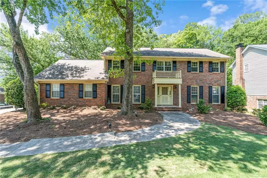 5135 Meadowlake LN, Dunwoody, GA 30338