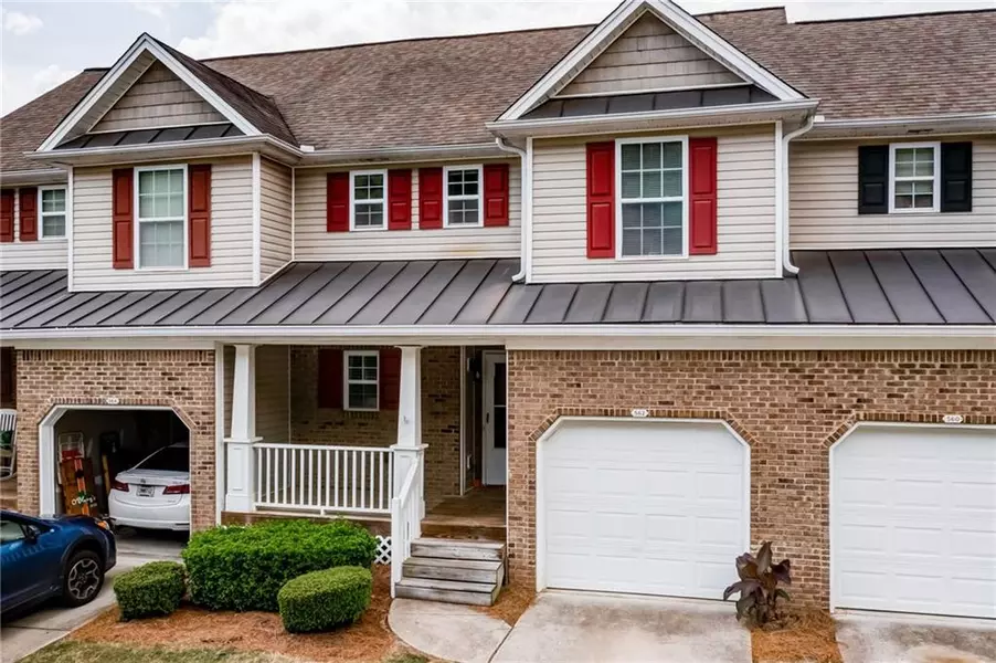 562 Fox Creek XING, Woodstock, GA 30188