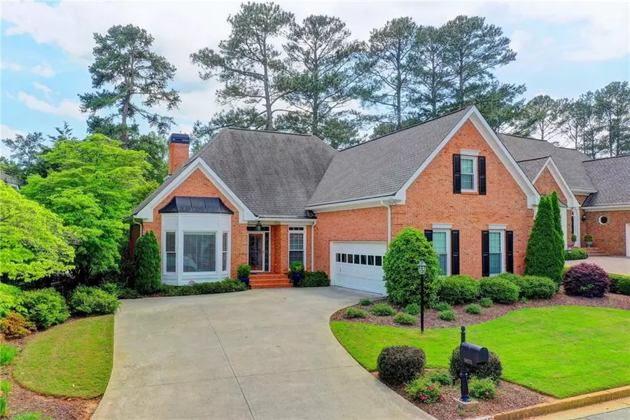 9825 Terrace Lake Pointe, Roswell, GA 30076