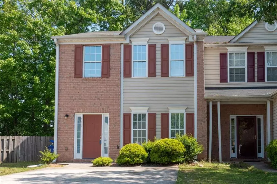 2937 FALLING WATER PT, College Park, GA 30349