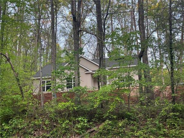 81 Anderson DR,  Dahlonega,  GA 30533