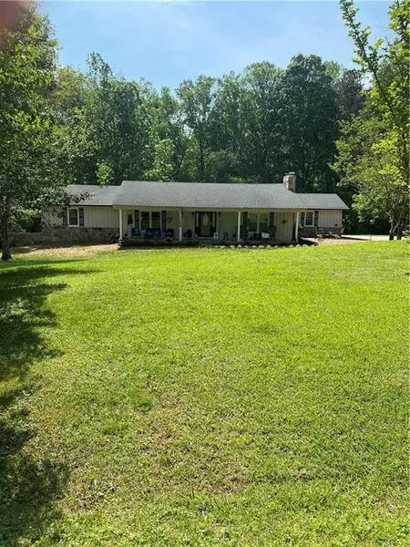 340 Treetop DR, Bremen, GA 30110