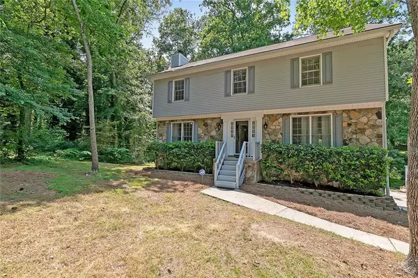 Roswell, GA 30075,4160 Forest CIR NE