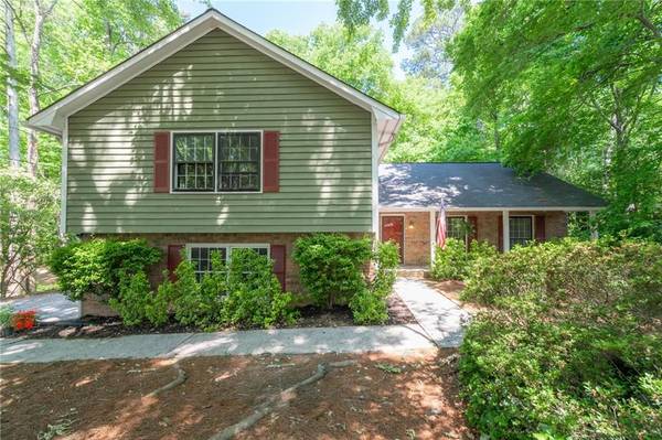 2377 Emory LN NE, Marietta, GA 30068