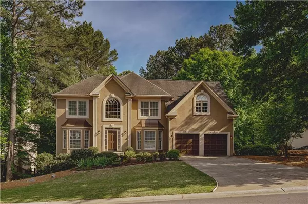 1008 Fairway Valley DR, Woodstock, GA 30189