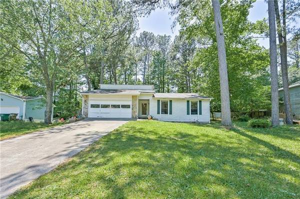 3381 Border DR, Stone Mountain, GA 30087