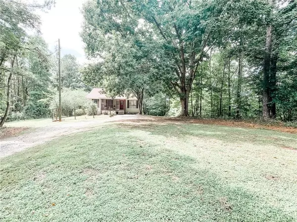 572 Clayroot RD, Dallas, GA 30132