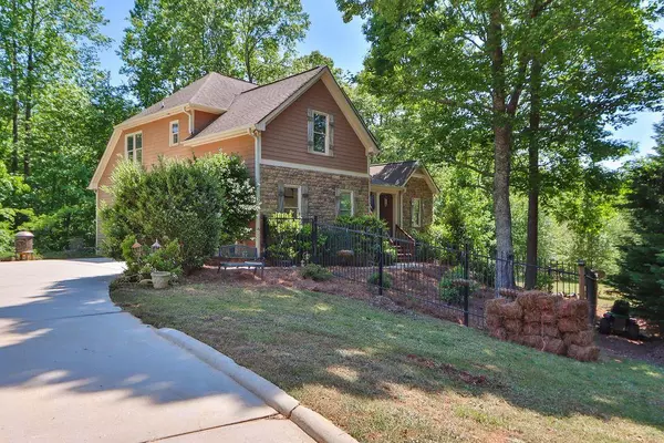 3777 STONE CREEK CT,  Gainesville,  GA 30507