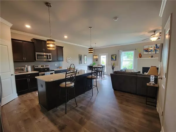 Oakwood, GA 30566,3686 Acorn DR