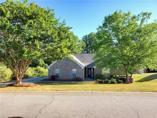 Winder, GA 30680,719 Overlook DR