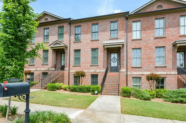 2048 Heathermere WAY, Roswell, GA 30075