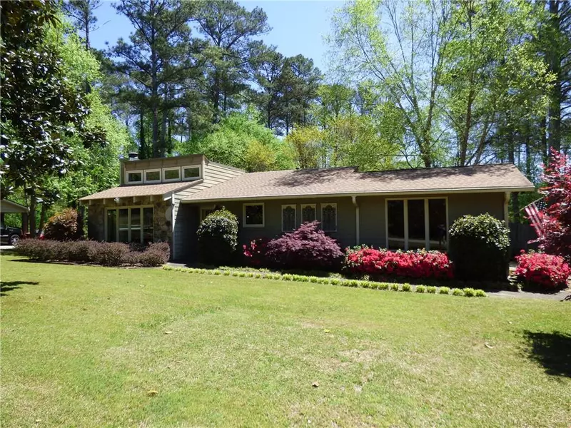 4662 Lucerne Valley RD SW, Lilburn, GA 30047