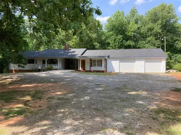 4524 Price RD, Gainesville, GA 30506
