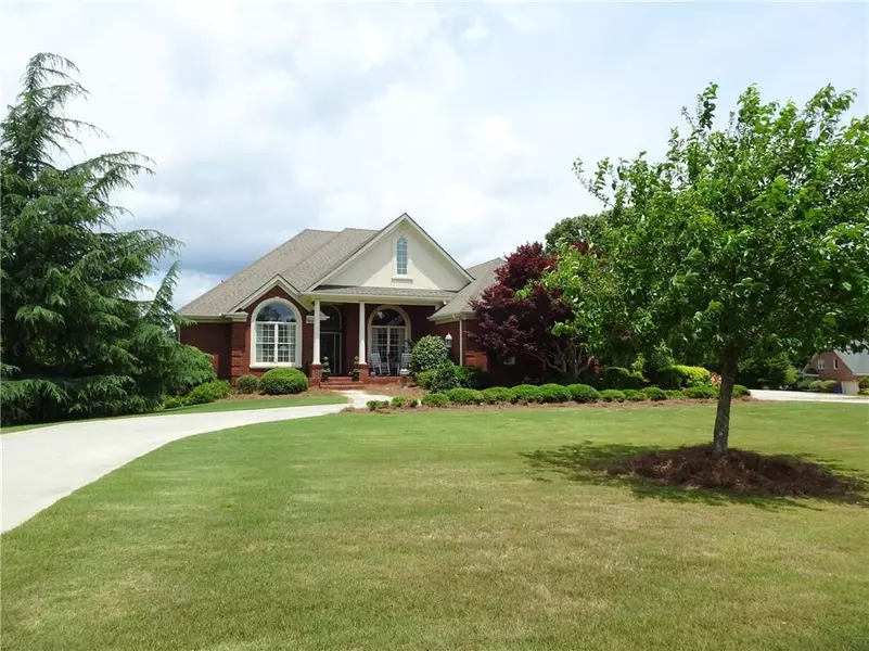 95 Meadow TRL, Social Circle, GA 30025