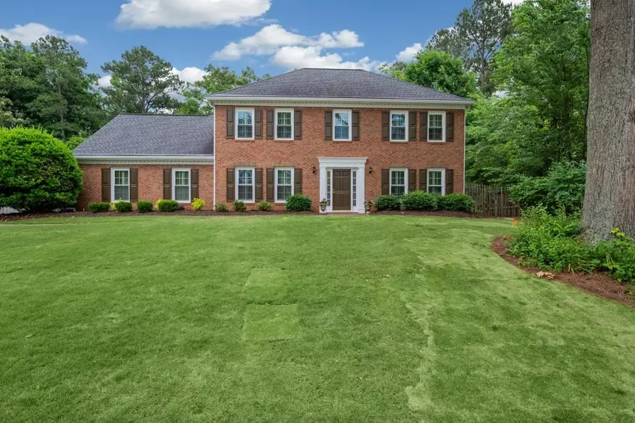 4056 Bittersweet DR, Roswell, GA 30075