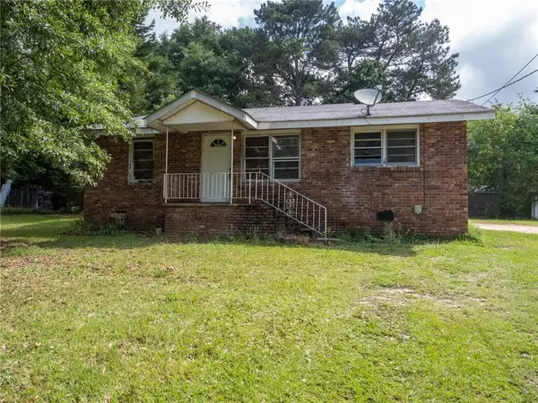 8168 Oak ST, Douglasville, GA 30134