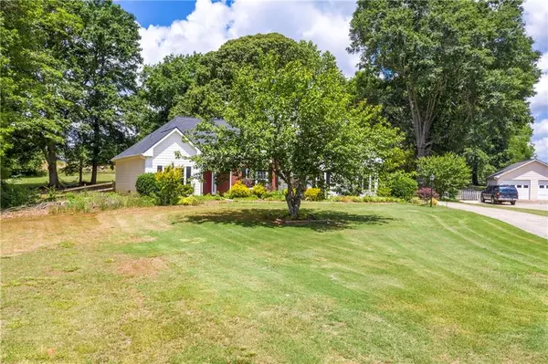 Hoschton, GA 30548,370 Olde Wick TRL