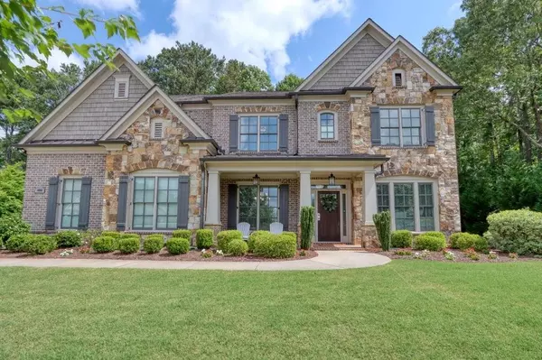 8060 Preservation DR, Alpharetta, GA 30005