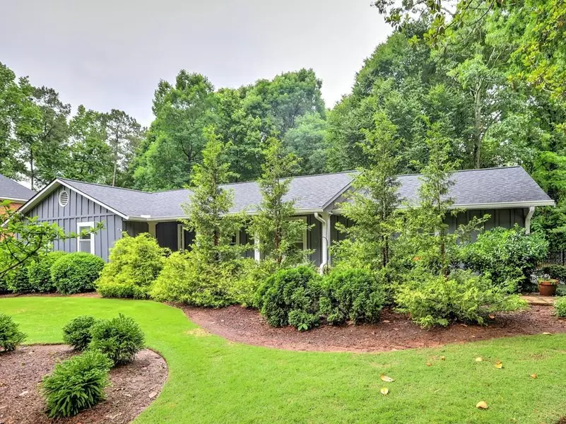 2210 Peeler RD, Dunwoody, GA 30338