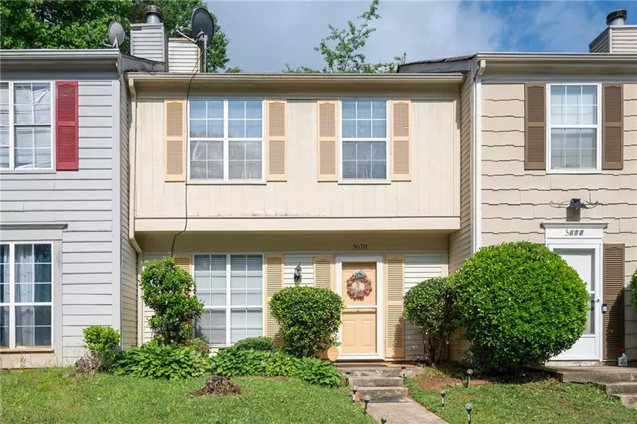 5670 Wells CIR, Stone Mountain, GA 30087