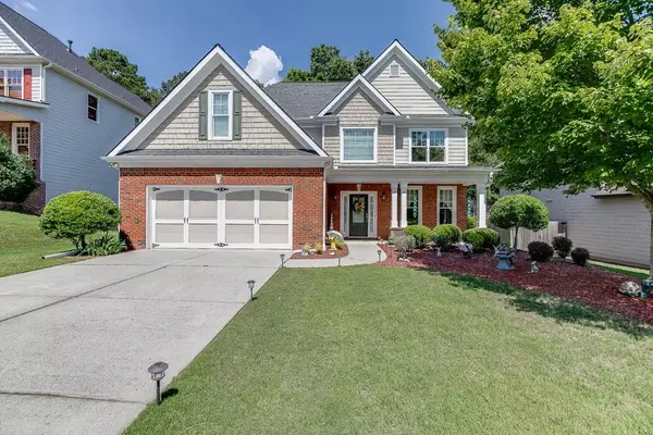 1587 Squire Hill LN, Lawrenceville, GA 30043