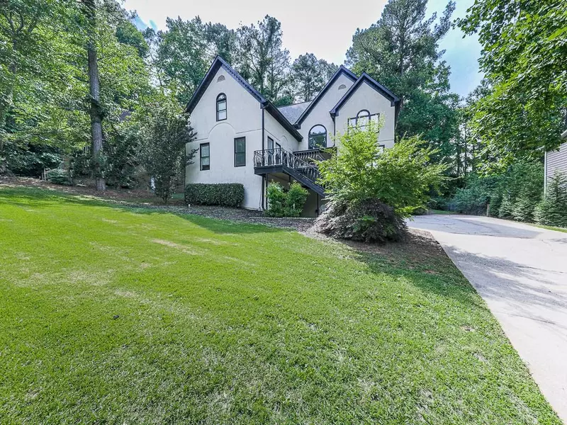 561 Farmbrook TRL NE, Kennesaw, GA 30144