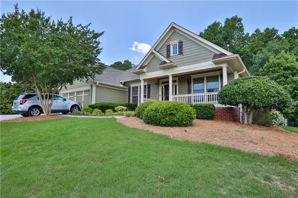 Flowery Branch, GA 30542,7372 Bird Song PL