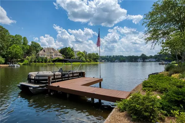 1050 Lake Windward Overlook, Alpharetta, GA 30005