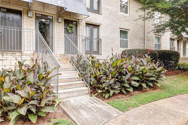 2023 Oakview RD SE #C-314, Atlanta, GA 30317