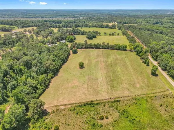 Milner, GA 30257,383 Van Buren RD